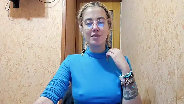 Snapshot of aalokitaa chatting on 01-07-26, 08:14 aalokitaa online show from 01-07-26, 08:14
