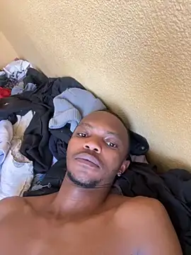 Snapshot of KyleMbatha chatting on 11-02-25, 09:36 KyleMbatha online show from 11-02-25, 09:36