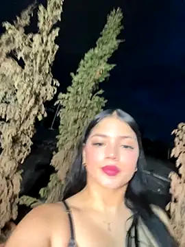 Hailey-Fox online show from 10-19-25, 10:56