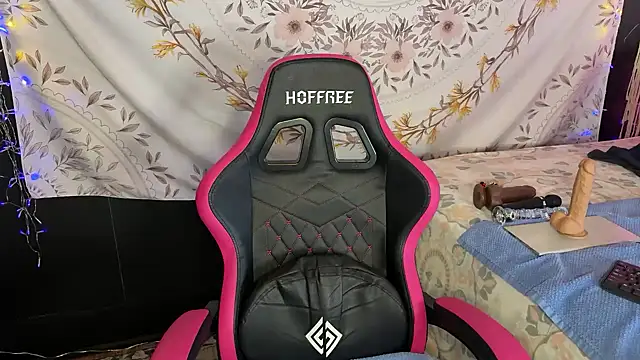 BossMomma0387 online show from 12-14-25, 04:01