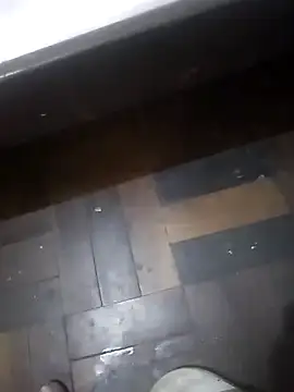 GuilhermeYuree online show from 10-06-25, 02:29