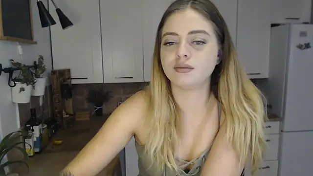 BuffyxLUST online show from 11-11-25, 10:32