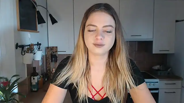 BuffyxLUST online show from 10-21-25, 07:19