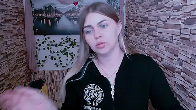 Snapshot of Magic_Katarina_ chatting on 11-05-25, 11:35 Magic Katarina online show from 11-05-25, 11:35