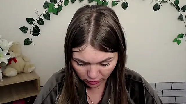 Snapshot of Magic_Katarina_ chatting on 10-03-25, 09:11 Magic Katarina online show from 10-03-25, 09:11