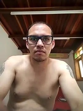 DOBLEWYOSK69G online show from 03-02-26, 12:56