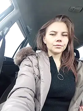 YOURLIKAA online show from 12-18-25, 04:50