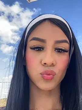 Juliana Xander online show from 12-01-25, 02:18