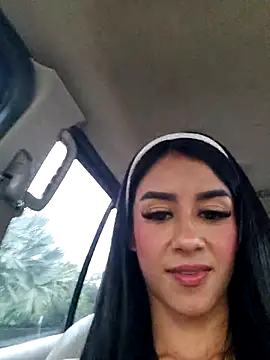 Juliana Xander online show from 12-19-25, 01:46