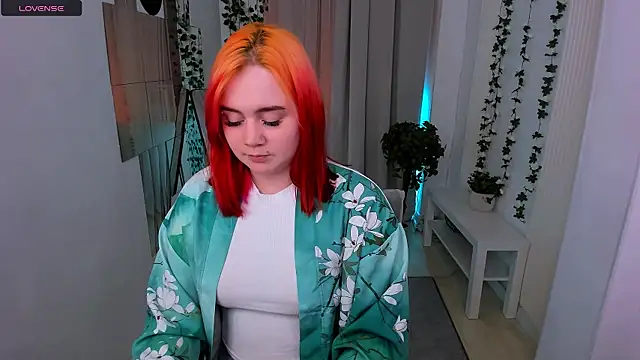 lunaalli online show from 04-10-26, 09:22