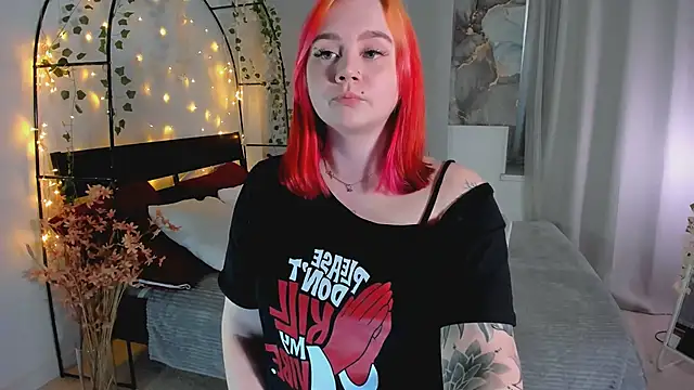 lunaalli online show from 04-14-26, 01:49