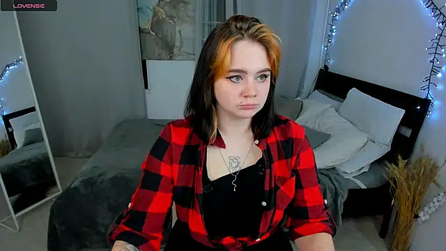 lunaalli online show from 10-06-25, 04:19