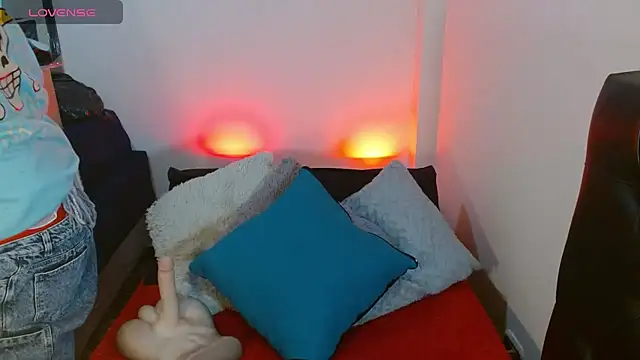 Snapshot of KrystalAdams chatting on 09-18-25, 12:52 KrystalAdams online show from 09-18-25, 12:52
