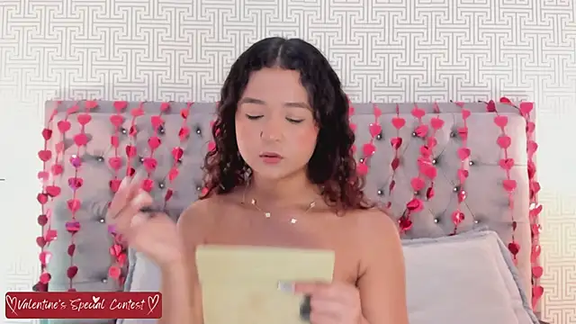 Evaa Lunna  online show from 02-27-26, 09:03