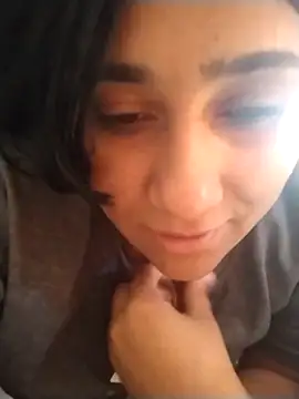 Snapshot of srtsara chatting on 05-05-26, 01:58 srtsara online show from 05-05-26, 01:58