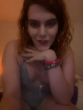 Snapshot of refem9 chatting on 07-08-26, 02:24 refem9 online show from 07-08-26, 02:24