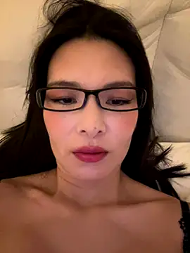 Ninazhang online show from 11-12-25, 12:59