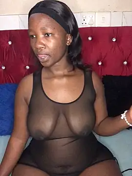 MissREAHx online show from 10-11-25, 05:36