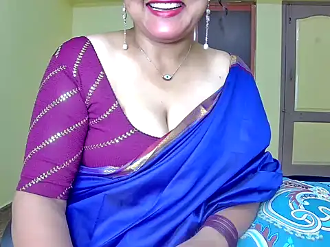 Snapshot of MasTANIYA chatting on 10-18-25, 03:19 MasTANIYA online show from 10-18-25, 03:19