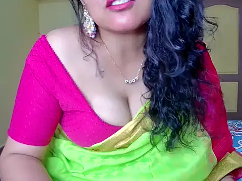 Snapshot of MasTANIYA chatting on 10-05-25, 11:39 MasTANIYA online show from 10-05-25, 11:39