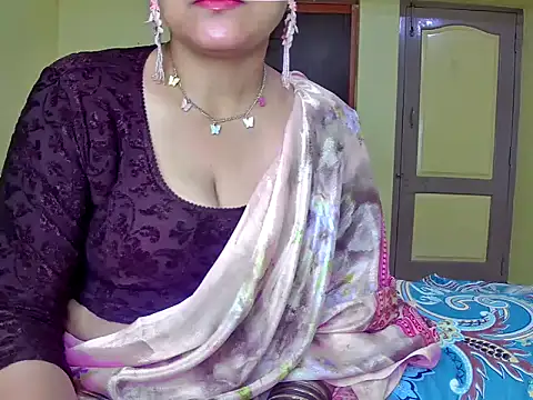 Snapshot of MasTANIYA chatting on 10-11-25, 02:12 MasTANIYA online show from 10-11-25, 02:12