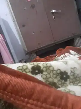 Snapshot of hotnaughty-bhavi chatting on 11-10-25, 07:08 hotnaughty-bhavi online show from 11-10-25, 07:08