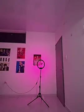 18 salo online show from 02-20-26, 06:19