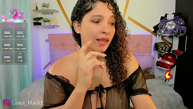 Luna blackk online show from 04-10-26, 09:11