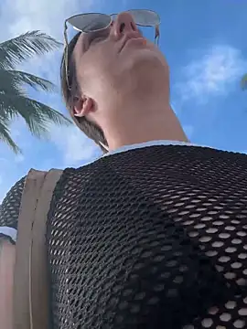 sweetsirenn online show from 11-04-25, 02:10