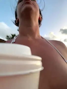 sweetsirenn online show from 10-24-25, 11:09