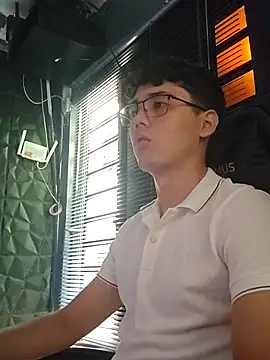 jacobs shelby online show from 11-04-25, 01:04