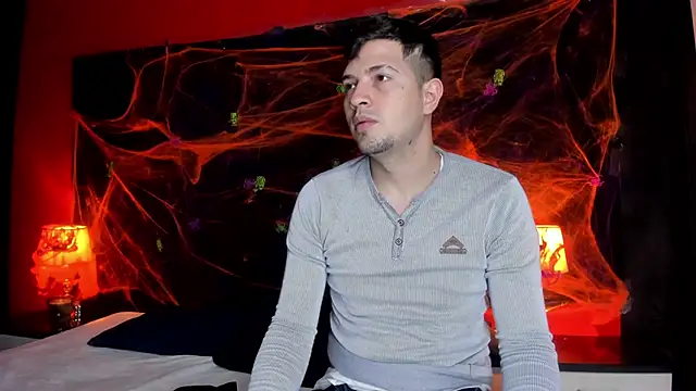 Isa Anderson09 online show from 10-11-25, 01:12