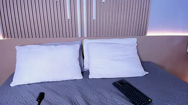 Camile cute online show from 02-13-26, 06:19