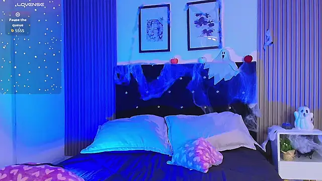 ashlycarteer online show from 10-10-25, 07:04