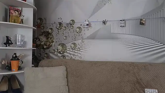 EvoletteLouLou online show from 02-28-26, 01:22