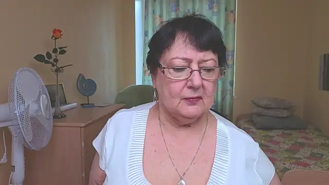 Snapshot of Margo_Moll chatting on 01-17-26, 11:25 Margo Moll online show from 01-17-26, 11:25