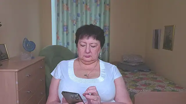 Margo Moll online show from 01-10-26, 08:53