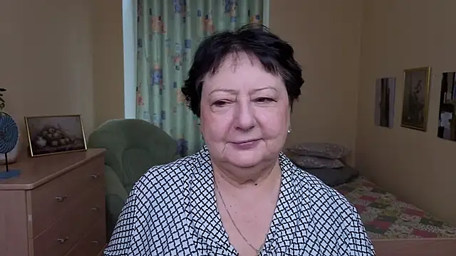 Margo Moll online show from 12-04-25, 07:40