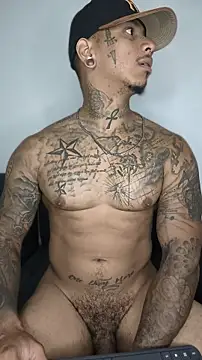 Snapshot of David_tatto1 chatting on 05-04-26, 09:39 David tatto1 online show from 05-04-26, 09:39
