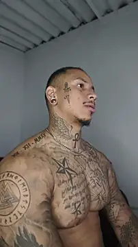 Snapshot of David_tatto1 chatting on 05-21-26, 11:24 David tatto1 online show from 05-21-26, 11:24