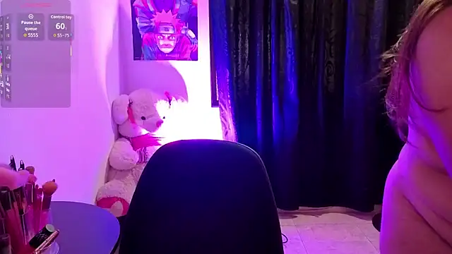 Gaby  Howards online show from 10-21-25, 07:02