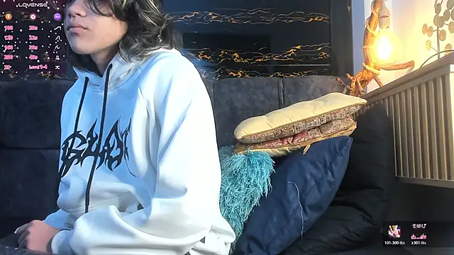 Diamond twink online show from 11-20-25, 04:24