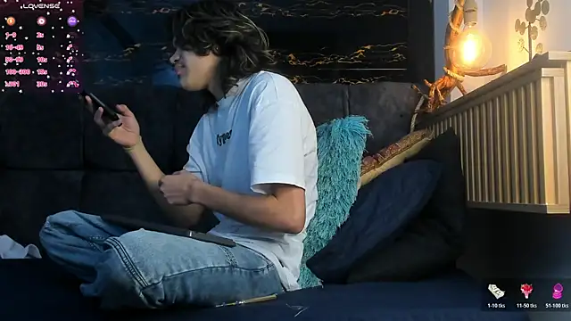 Diamond twink online show from 11-16-25, 03:33