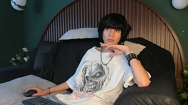 Diamond twink online show from 07-19-26, 09:17