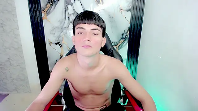 Thommy cute online show from 12-01-25, 04:46