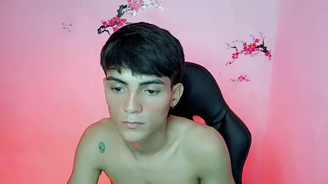 Thommy cute online show from 09-27-25, 06:14