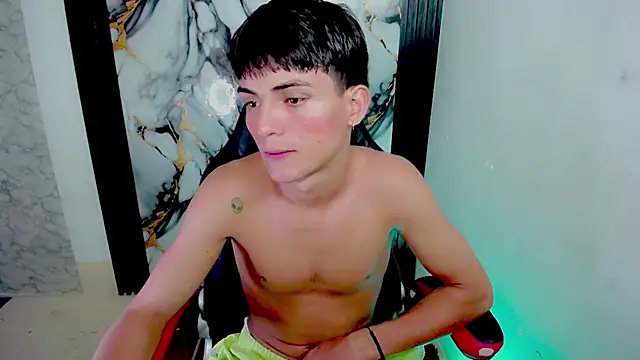 Thommy cute online show from 12-04-25, 03:05