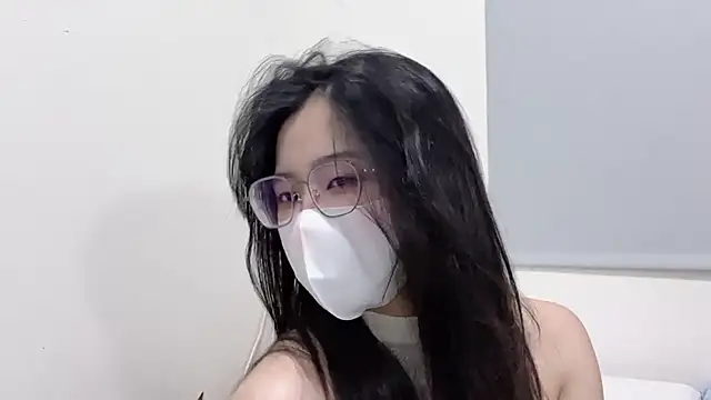 LHeart online show from 11-17-25, 02:10