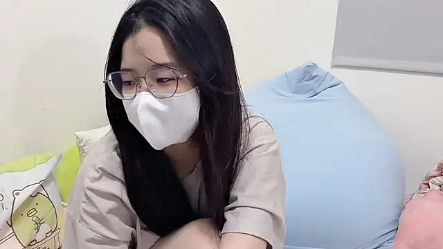 LHeart online show from 04-22-26, 01:51