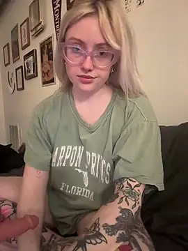 seeunexttuesday online show from 11-11-25, 12:16